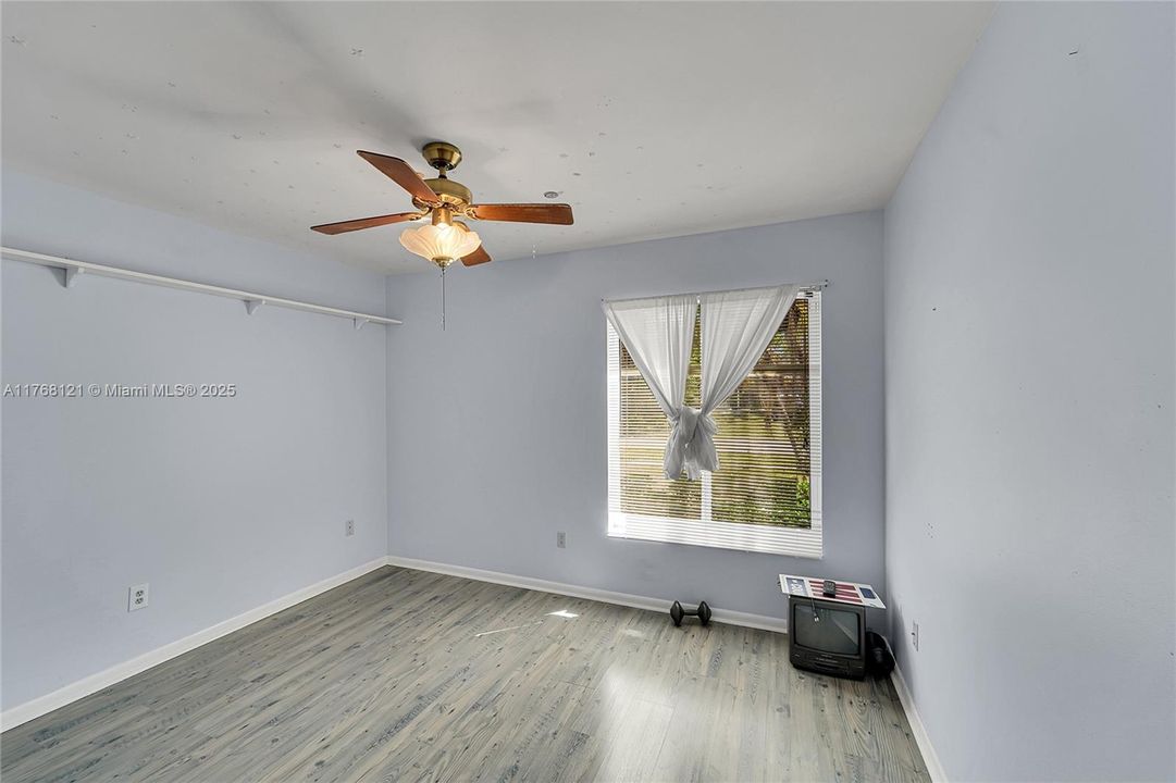 Recently Sold: $625,000 (3 beds, 2 baths, 1791 Square Feet)