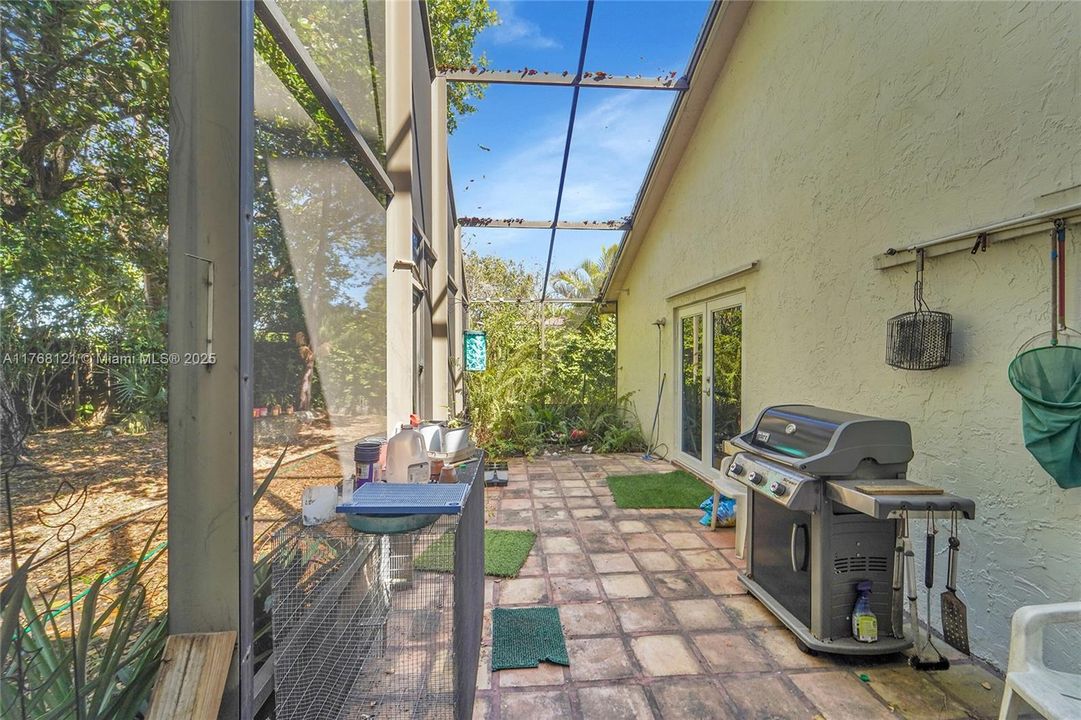 Recently Sold: $625,000 (3 beds, 2 baths, 1791 Square Feet)