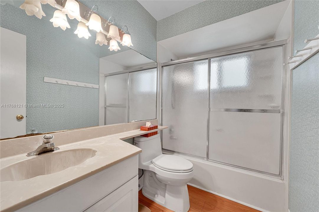 Recently Sold: $625,000 (3 beds, 2 baths, 1791 Square Feet)