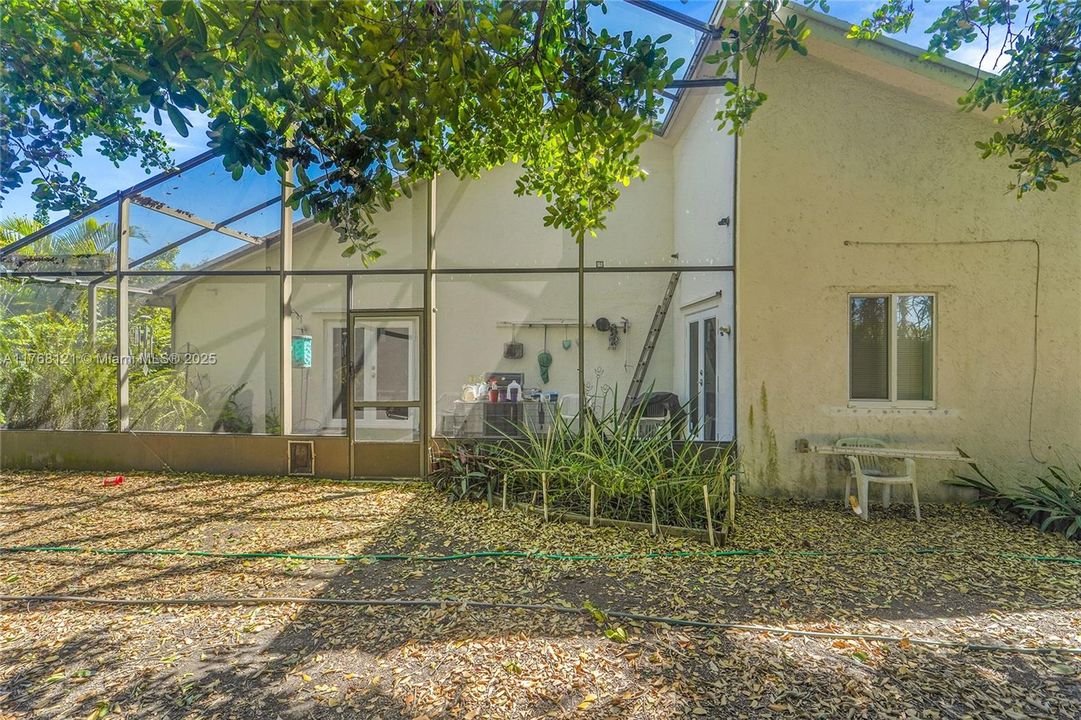 Recently Sold: $625,000 (3 beds, 2 baths, 1791 Square Feet)