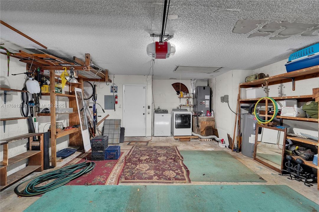 Recently Sold: $625,000 (3 beds, 2 baths, 1791 Square Feet)