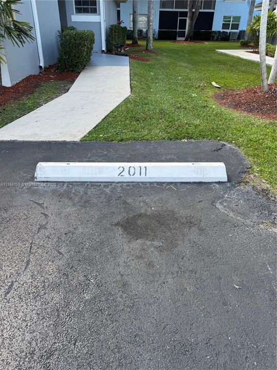 Vendido Recientemente: $174,000 (2 camas, 2 baños, 930 Pies cuadrados)