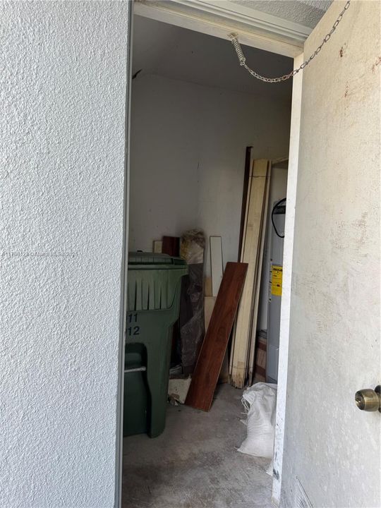 Vendido Recientemente: $174,000 (2 camas, 2 baños, 930 Pies cuadrados)