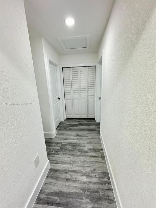 Recently Sold: $885,000 (3 beds, 2 baths, 1292 Square Feet)