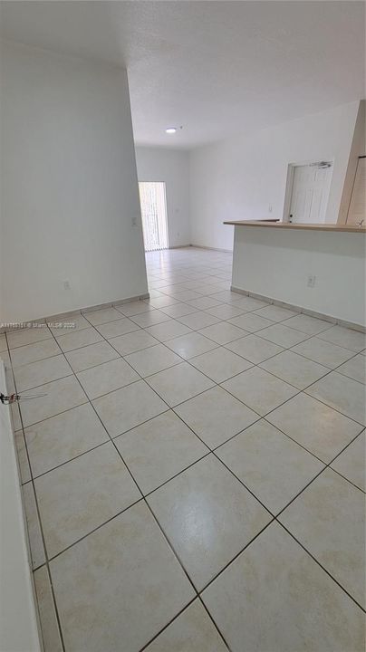 Недавно арендовано: $2,500 (2 спален, 2 ванн, 969 Квадратных фут)