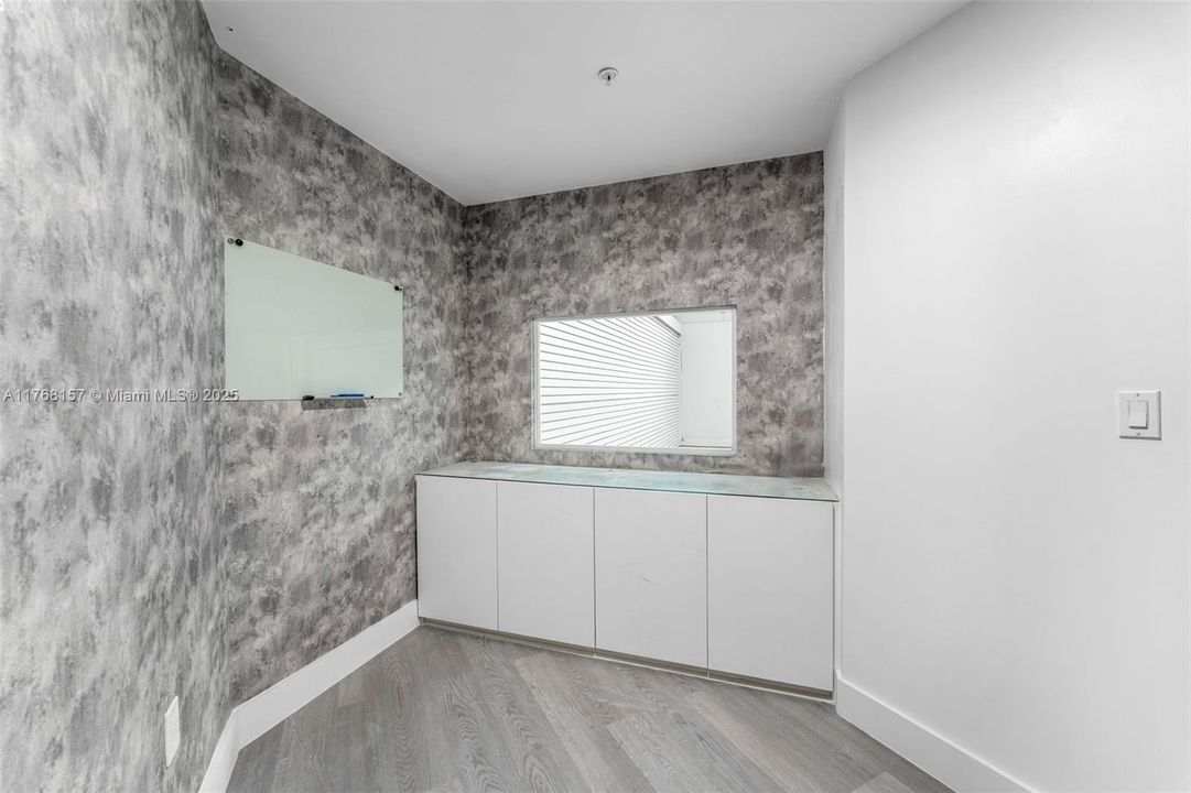 Recently Rented: $6,999 (0 beds, 0 baths, 0 Square Feet)