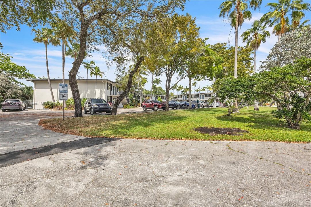 Vendido Recientemente: $179,000 (1 camas, 1 baños, 685 Pies cuadrados)