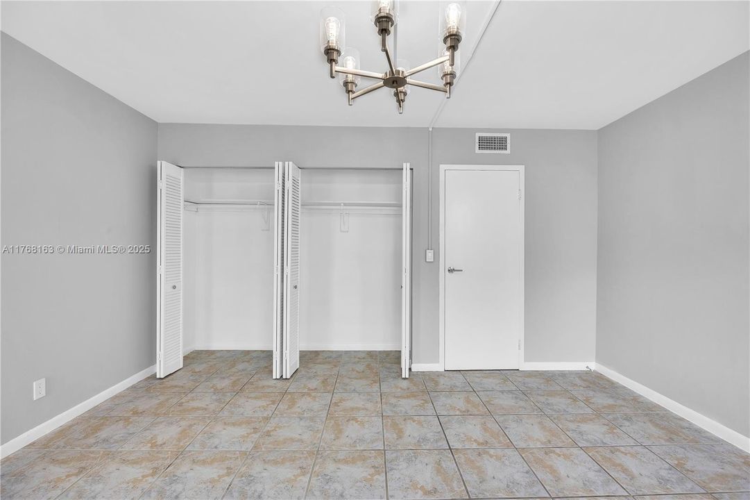 Vendido Recientemente: $179,000 (1 camas, 1 baños, 685 Pies cuadrados)