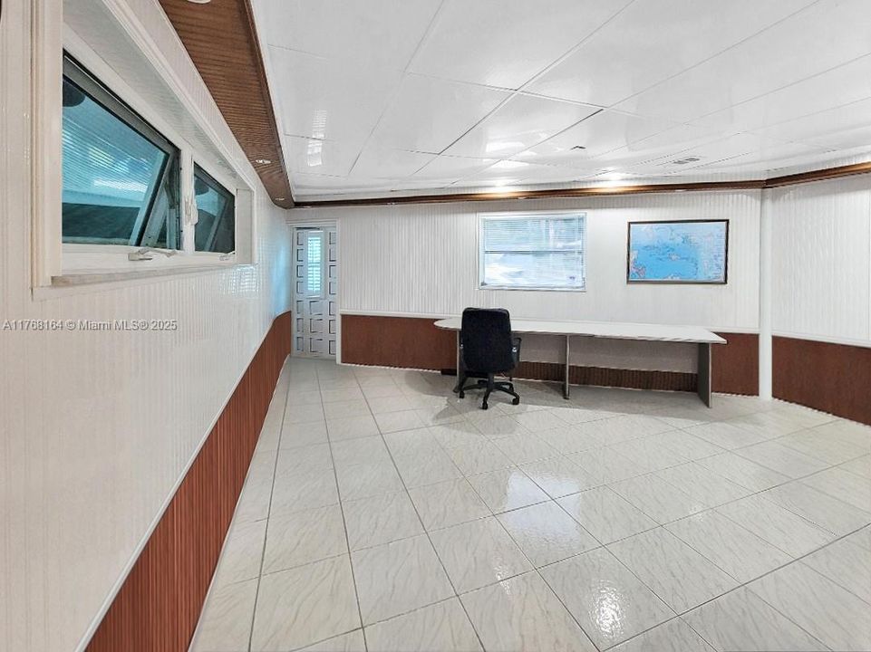 Vendido Recientemente: $498,900 (3 camas, 2 baños, 1895 Pies cuadrados)