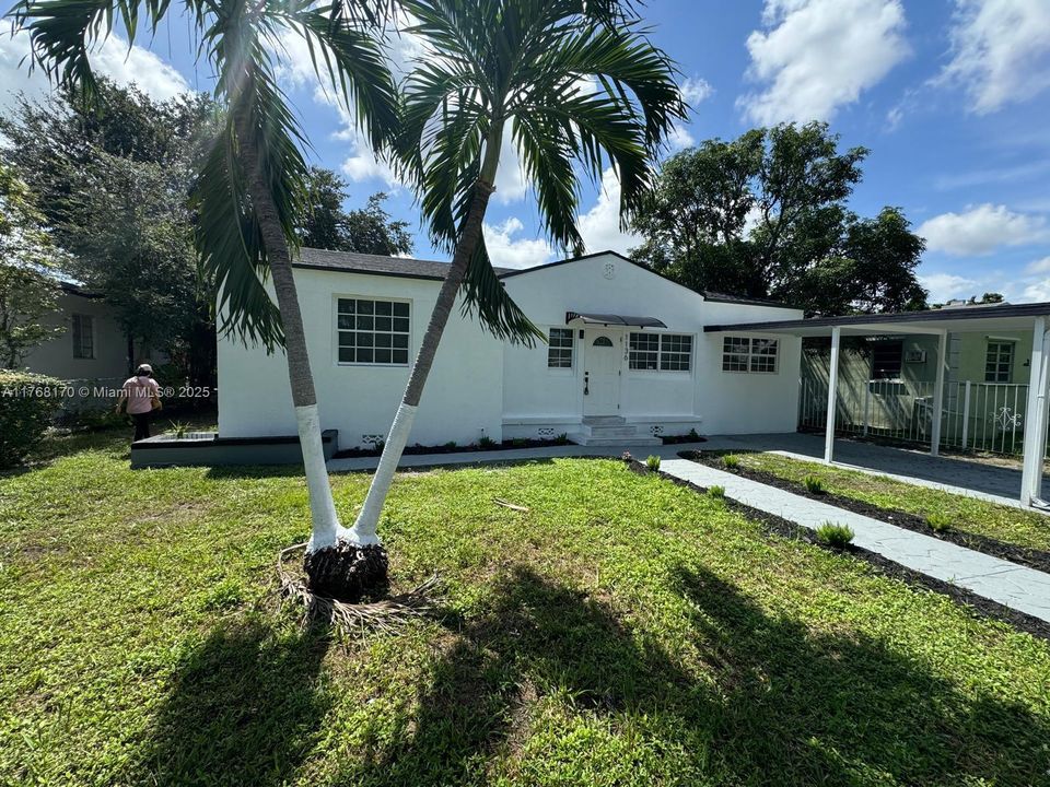 Recently Sold: $619,000 (4 beds, 2 baths, 1562 Square Feet)