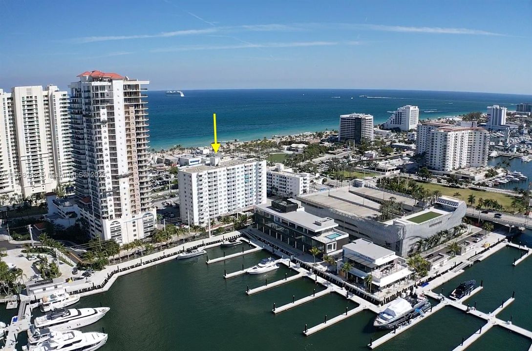 Recently Rented: $1,995 (1 beds, 1 baths, 647 Square Feet)