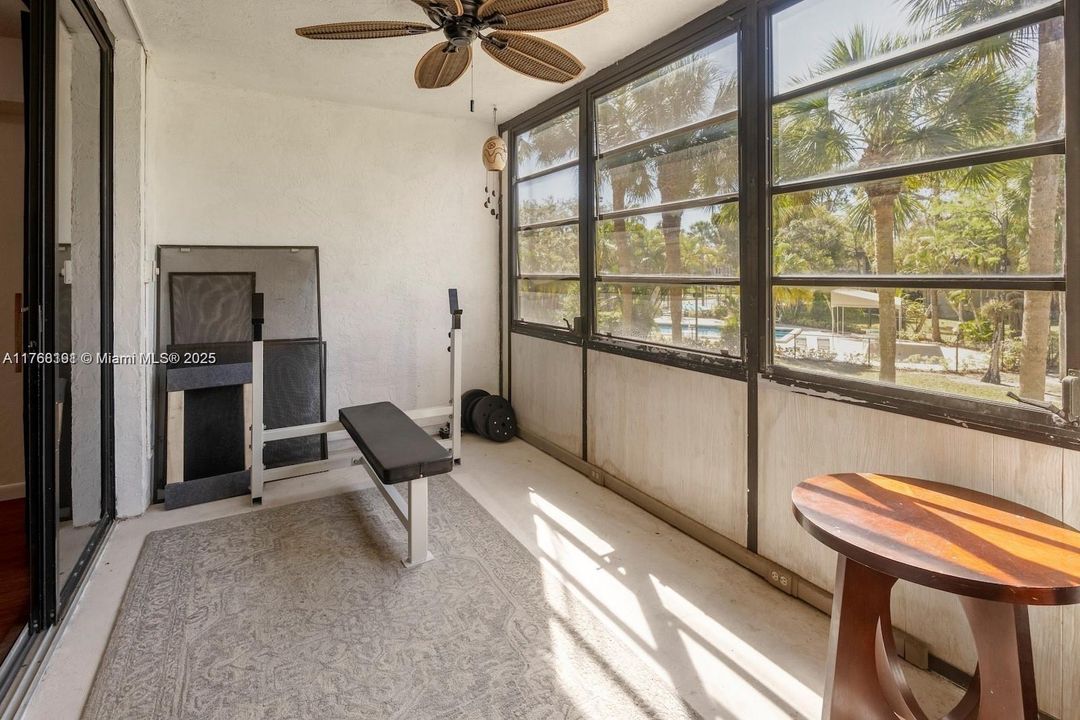 Recently Sold: $175,000 (2 beds, 2 baths, 985 Square Feet)