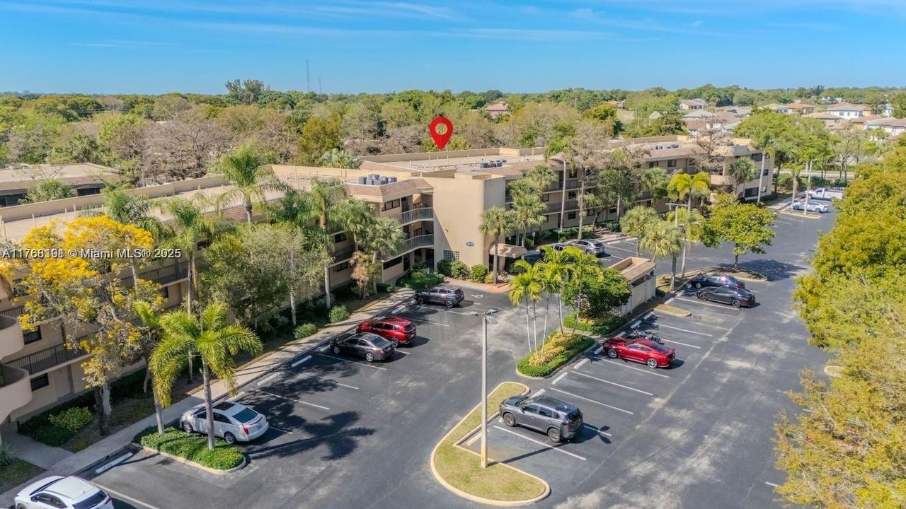 Recently Sold: $175,000 (2 beds, 2 baths, 985 Square Feet)