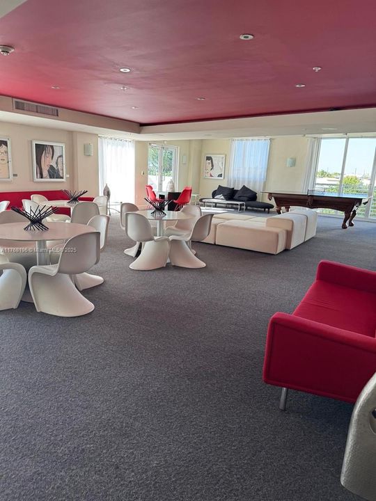 最近租的: $2,275 (1 贝兹, 1 浴室, 760 平方英尺)