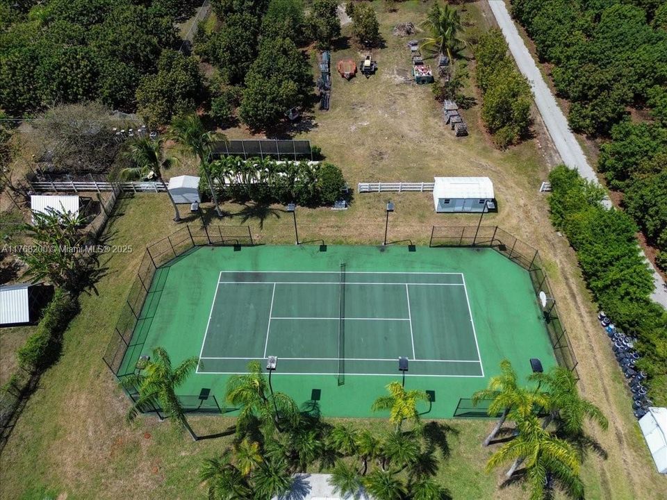 Recently Sold: $1,390,000 (4 beds, 3 baths, 3118 Square Feet)