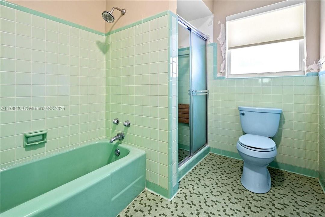 Recently Sold: $1,390,000 (4 beds, 3 baths, 3118 Square Feet)