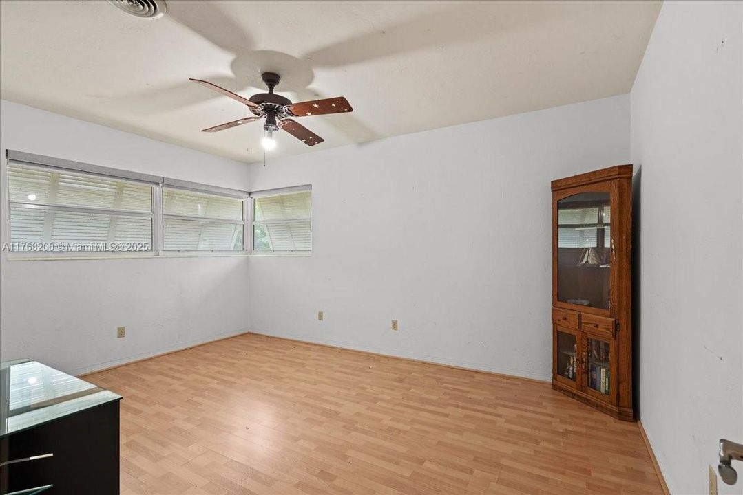 Vintage guest bath with pool access