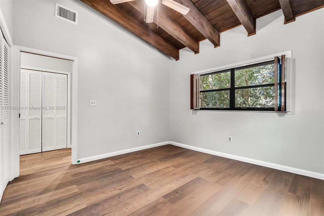 Недавно продано: $1,149,000 (5 спален, 4 ванн, 0 Квадратных фут)