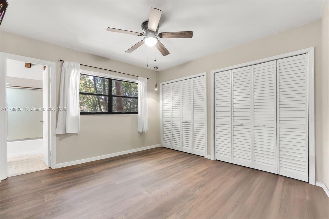 Недавно продано: $1,149,000 (5 спален, 4 ванн, 0 Квадратных фут)