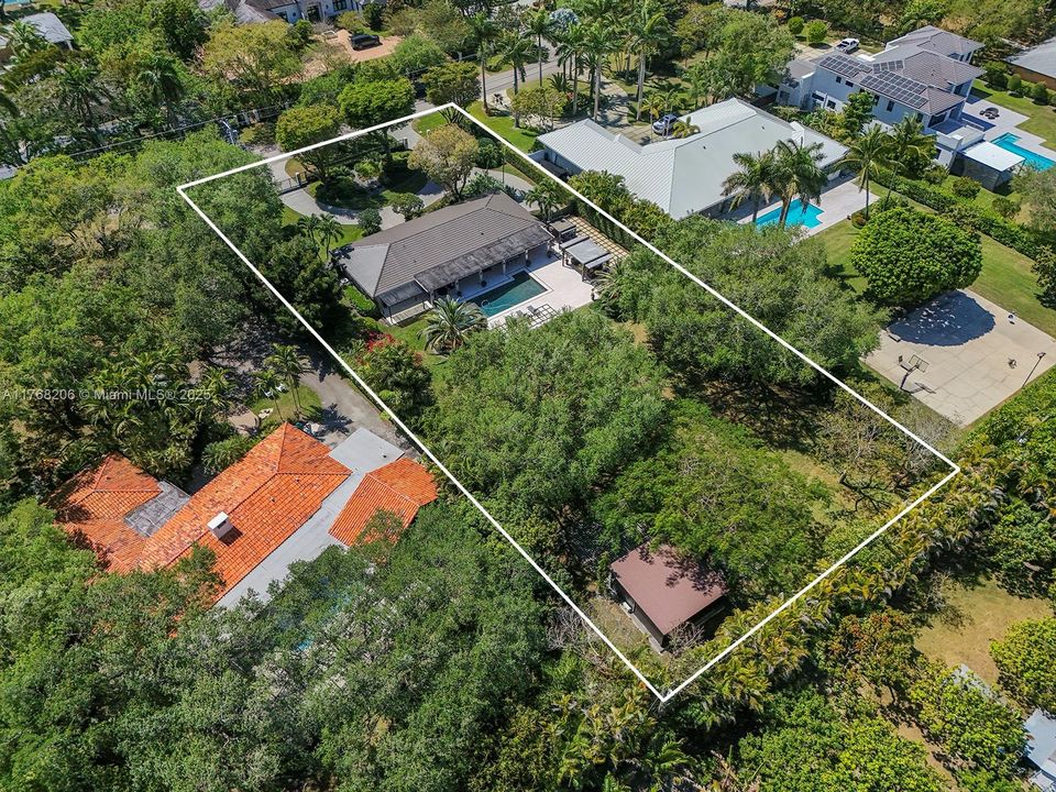 Recently Rented: $17,500 (3 beds, 2 baths, 2063 Square Feet)