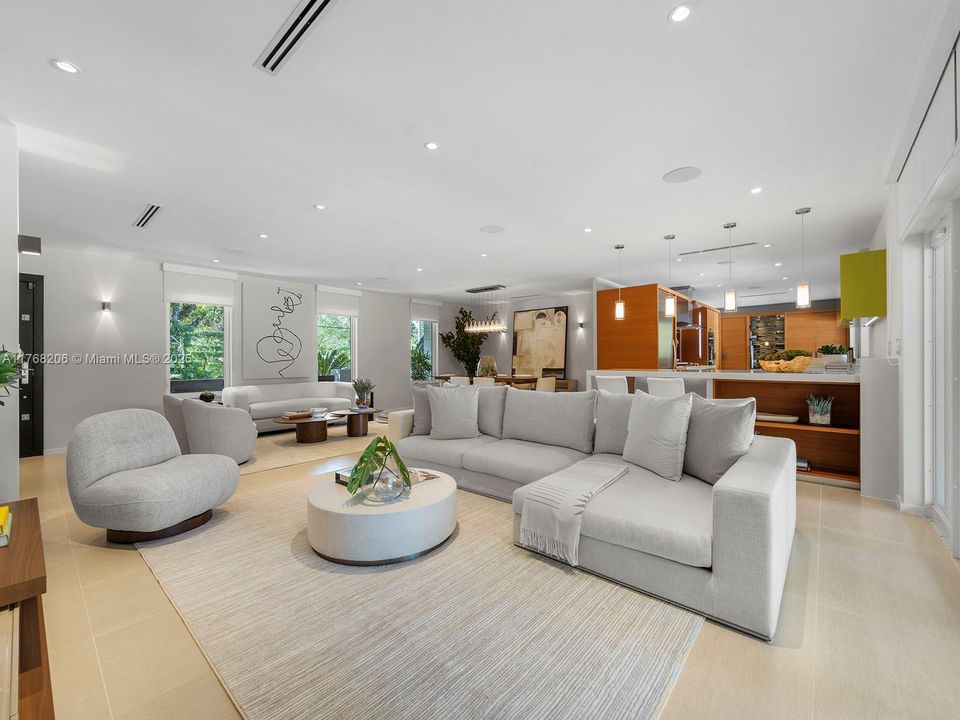 Recently Rented: $17,500 (3 beds, 2 baths, 2063 Square Feet)