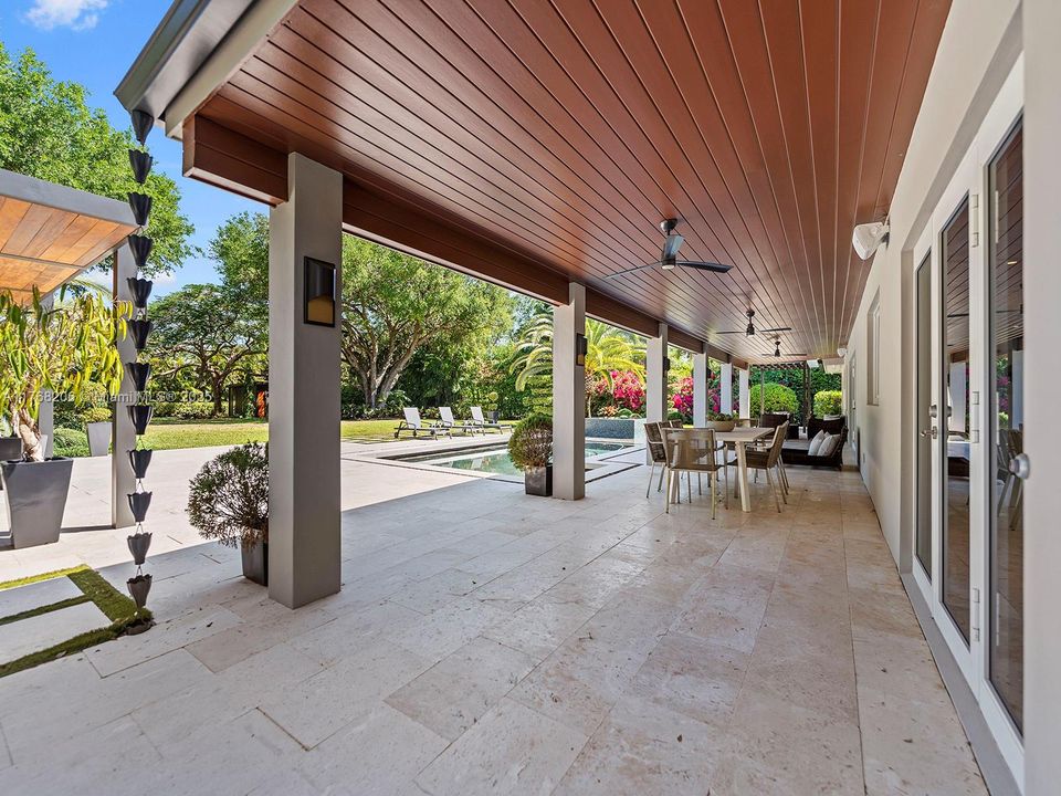 Recently Rented: $17,500 (3 beds, 2 baths, 2063 Square Feet)