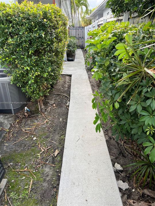 最近售出: $975,000 (0 贝兹, 0 浴室, 5097 平方英尺)