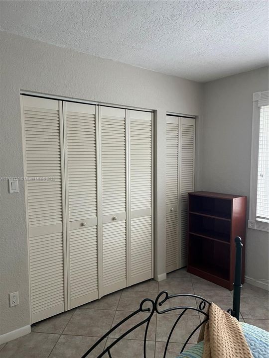 最近售出: $975,000 (0 贝兹, 0 浴室, 5097 平方英尺)