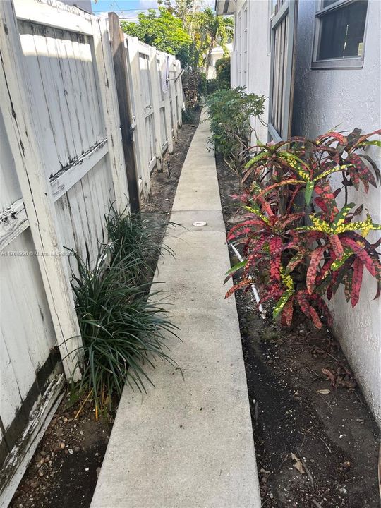 最近售出: $975,000 (0 贝兹, 0 浴室, 5097 平方英尺)