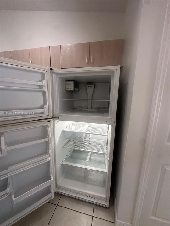 Recently Rented: $1,900 (2 beds, 2 baths, 815 Square Feet)