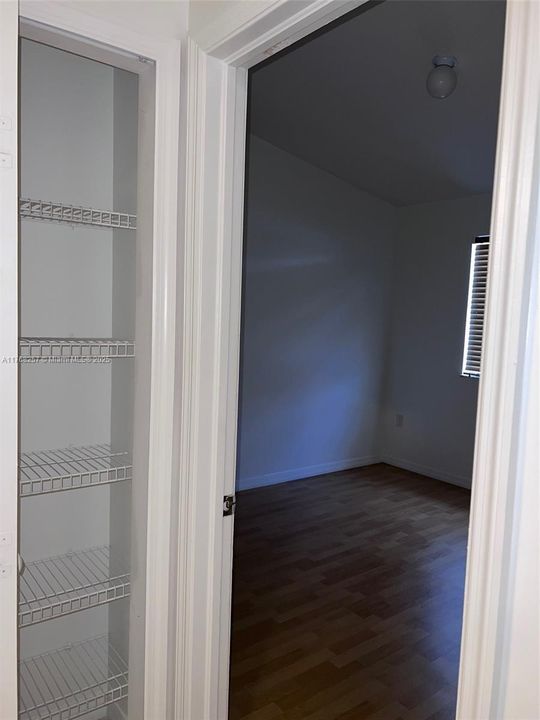 Recently Rented: $1,900 (2 beds, 2 baths, 815 Square Feet)