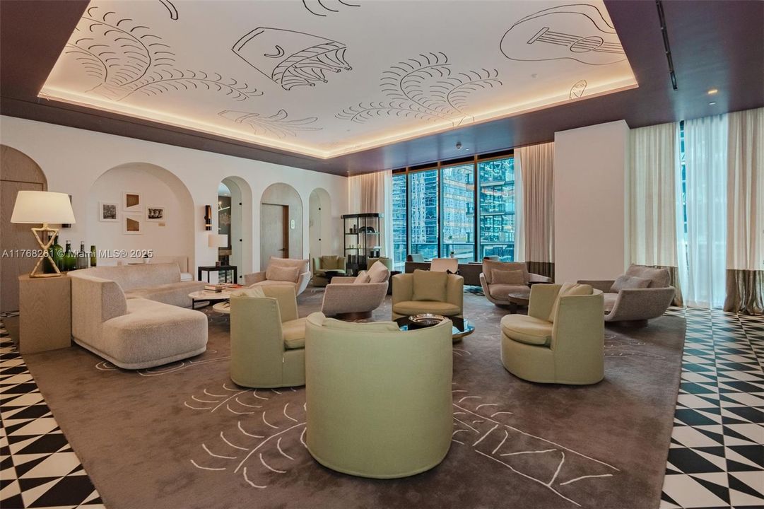 На продажу: $890,000 (2 спален, 2 ванн, 1119 Квадратных фут)