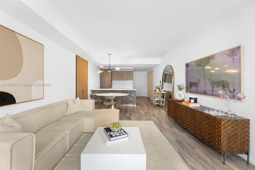 На продажу: $890,000 (2 спален, 2 ванн, 1119 Квадратных фут)