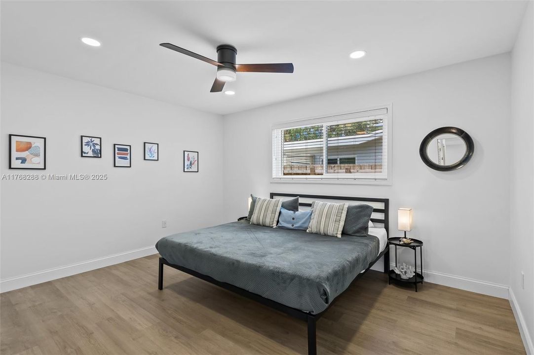 Недавно продано: $789,000 (3 спален, 2 ванн, 1957 Квадратных фут)