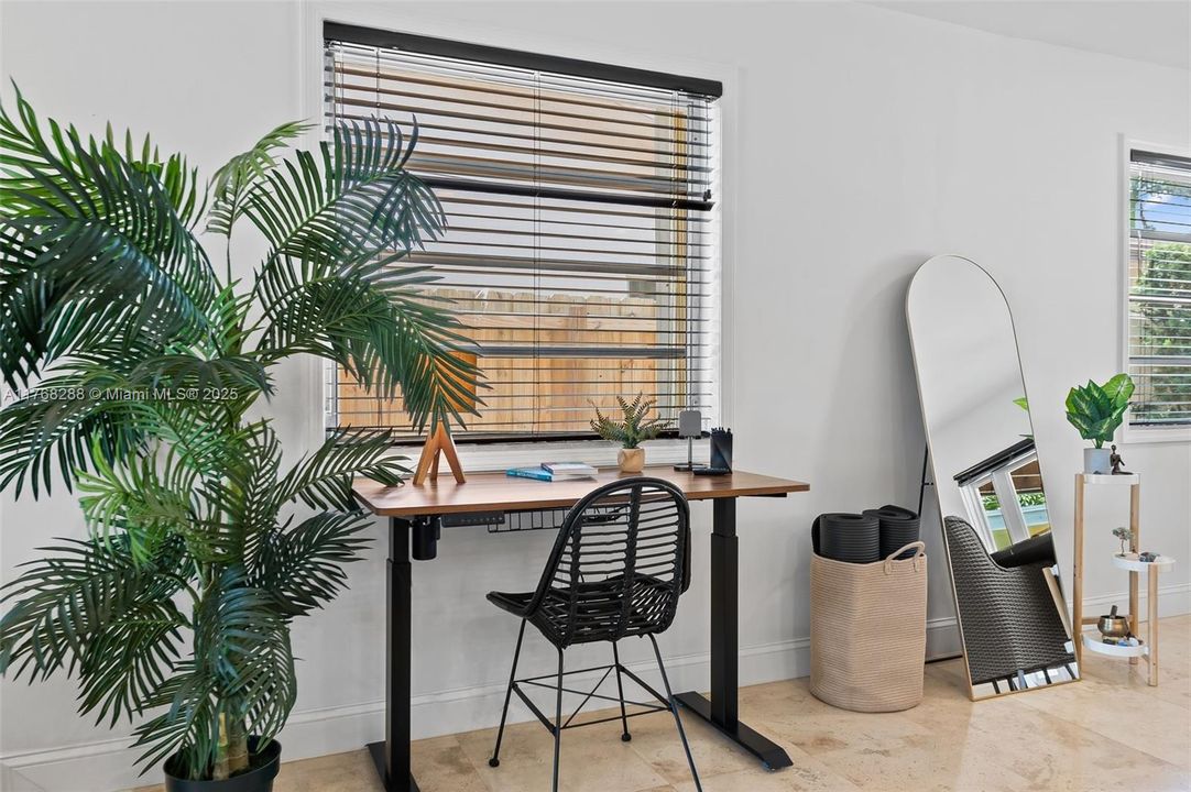 Недавно продано: $789,000 (3 спален, 2 ванн, 1957 Квадратных фут)