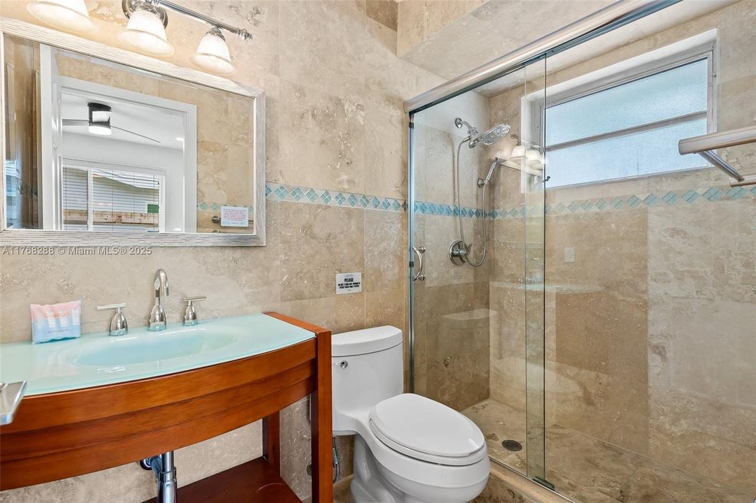 Недавно продано: $789,000 (3 спален, 2 ванн, 1957 Квадратных фут)