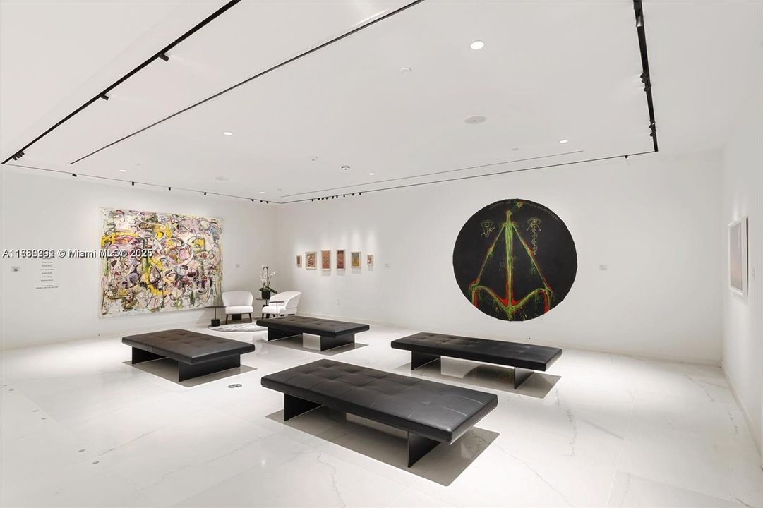 Recently Sold: $2,790,000 (3 beds, 2 baths, 2268 Square Feet)