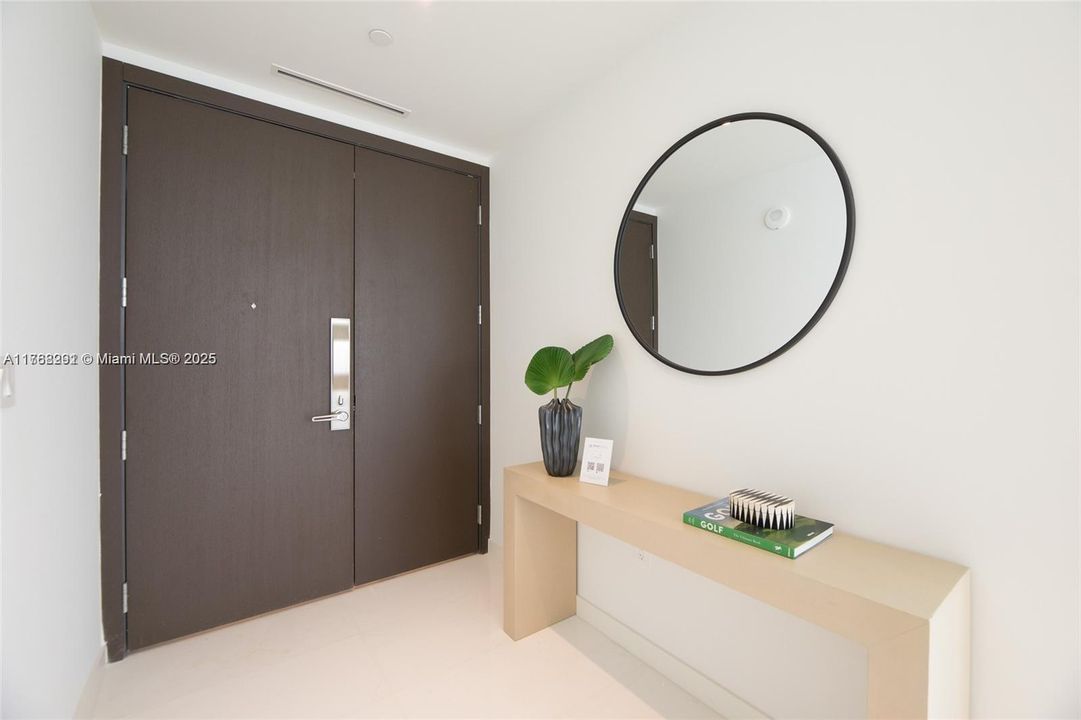 Recently Sold: $2,790,000 (3 beds, 2 baths, 2268 Square Feet)