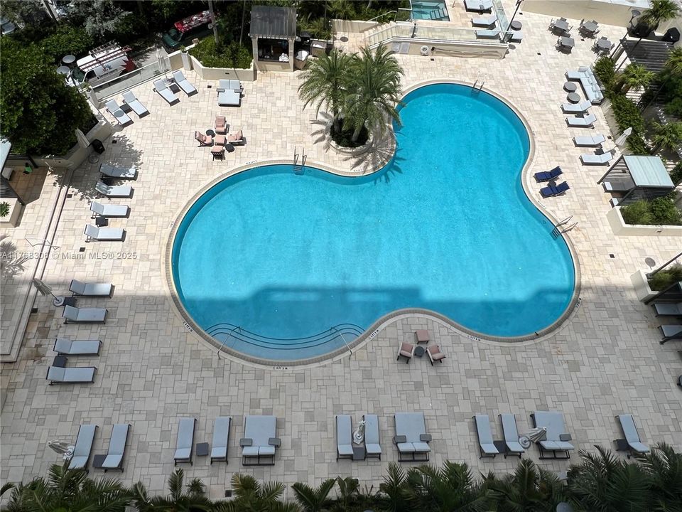 Recently Rented: $6,200 (1 beds, 1 baths, 1430 Square Feet)