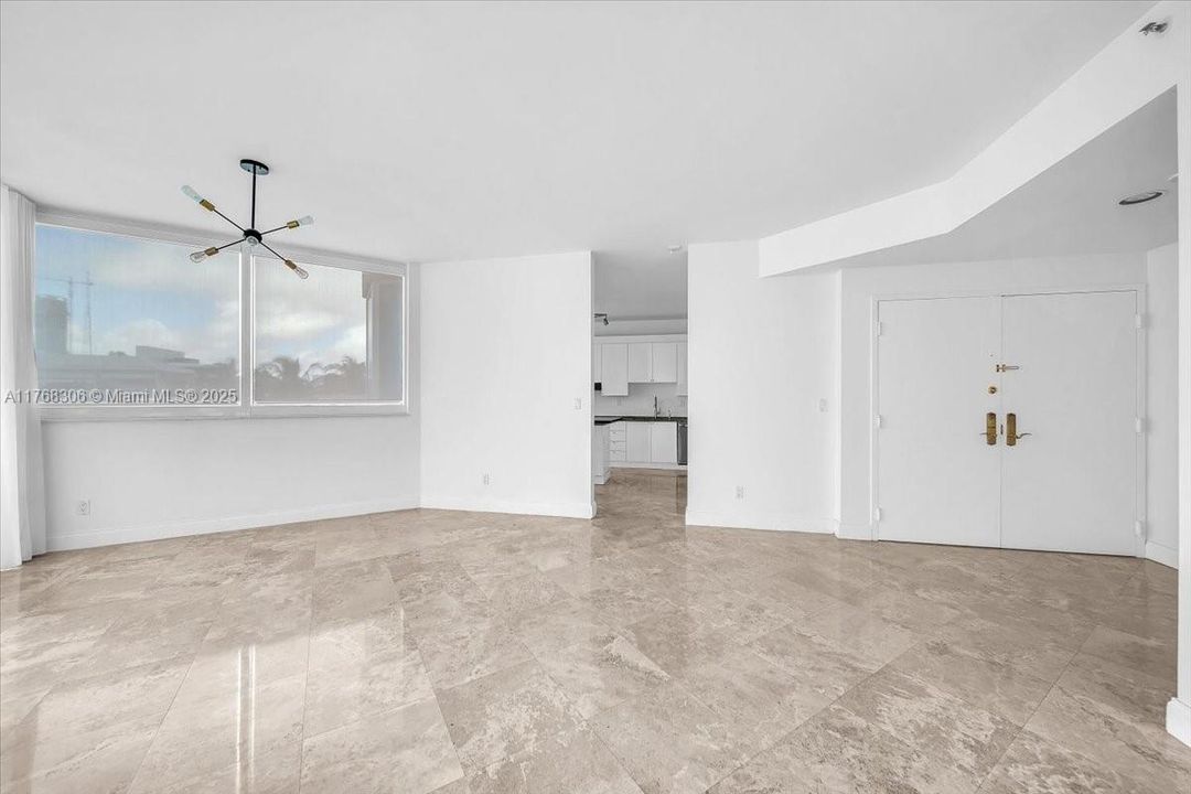 Recently Rented: $6,200 (1 beds, 1 baths, 1430 Square Feet)