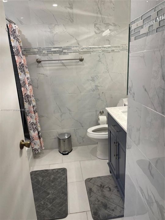 2nd Bathroom