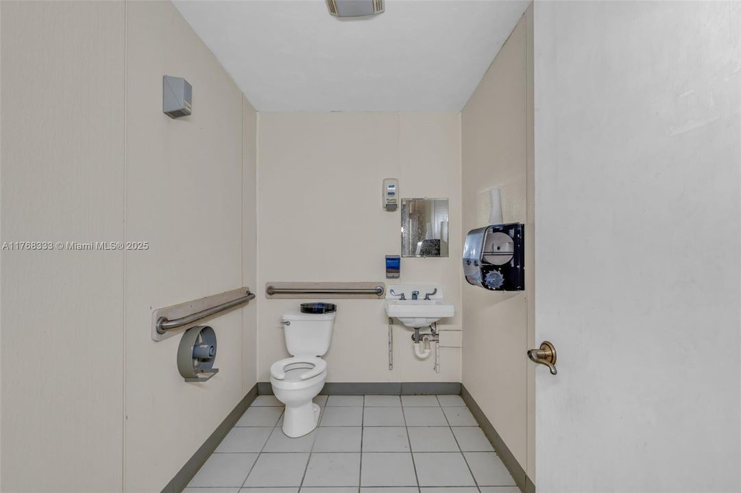 待售: $3,599,000 (0 贝兹, 0 浴室, 0 平方英尺)