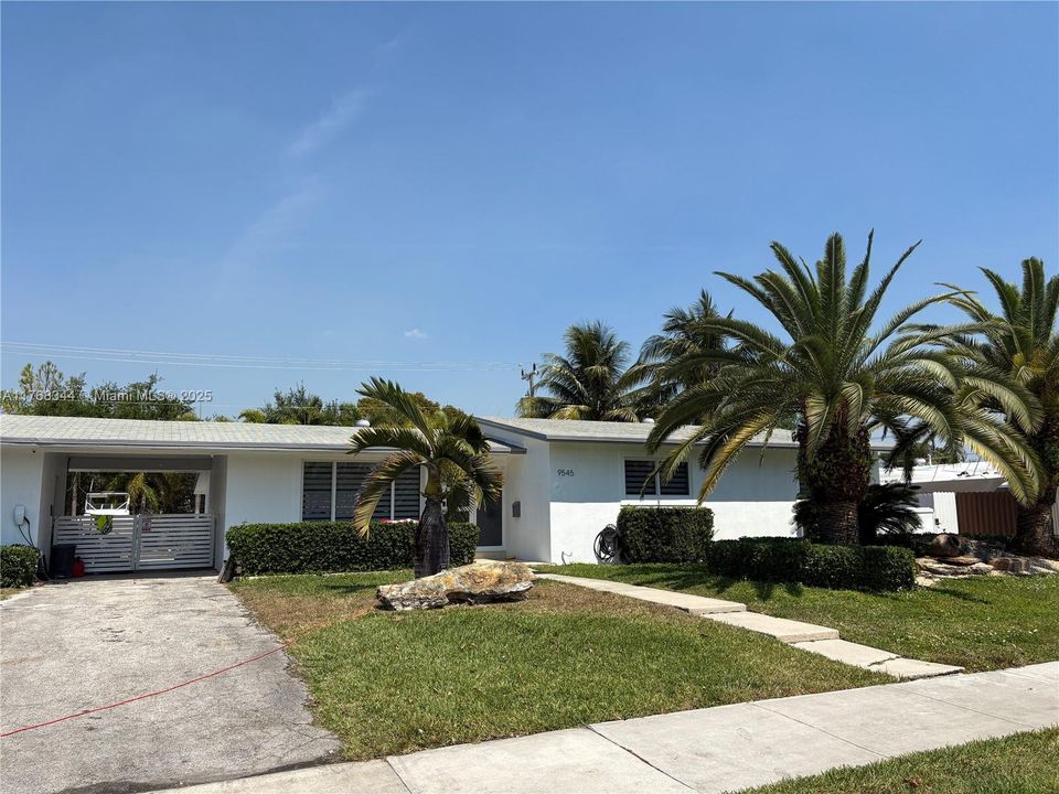 Recently Sold: $765,000 (3 beds, 2 baths, 1486 Square Feet)