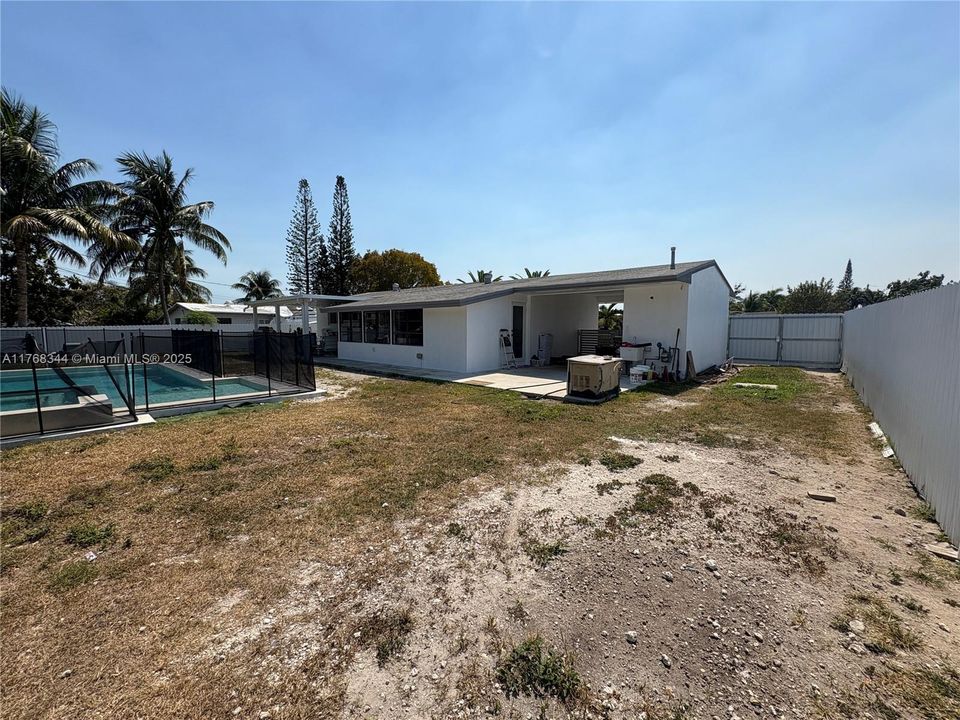 Recently Sold: $765,000 (3 beds, 2 baths, 1486 Square Feet)