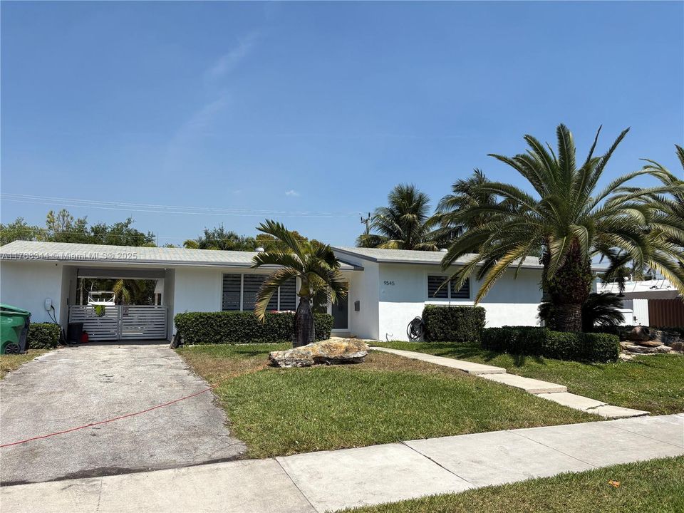 Recently Sold: $765,000 (3 beds, 2 baths, 1486 Square Feet)