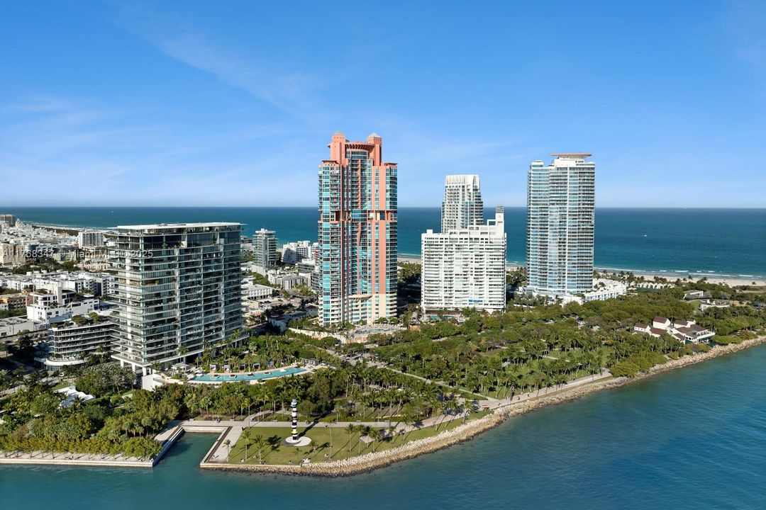 Recently Sold: $2,399,000 (2 beds, 2 baths, 2040 Square Feet)