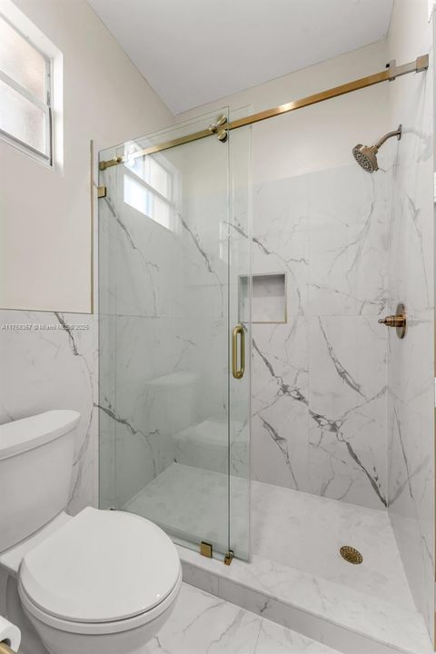 Recently Rented: $3,500 (4 beds, 2 baths, 2381 Square Feet)