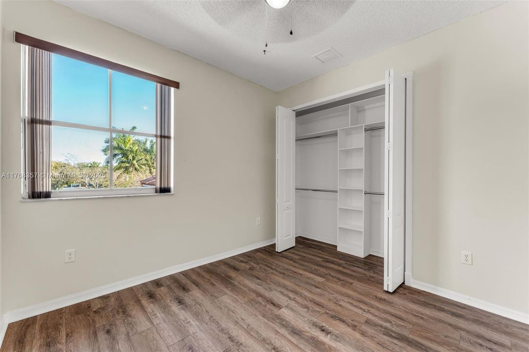 Recently Rented: $3,500 (4 beds, 2 baths, 2381 Square Feet)