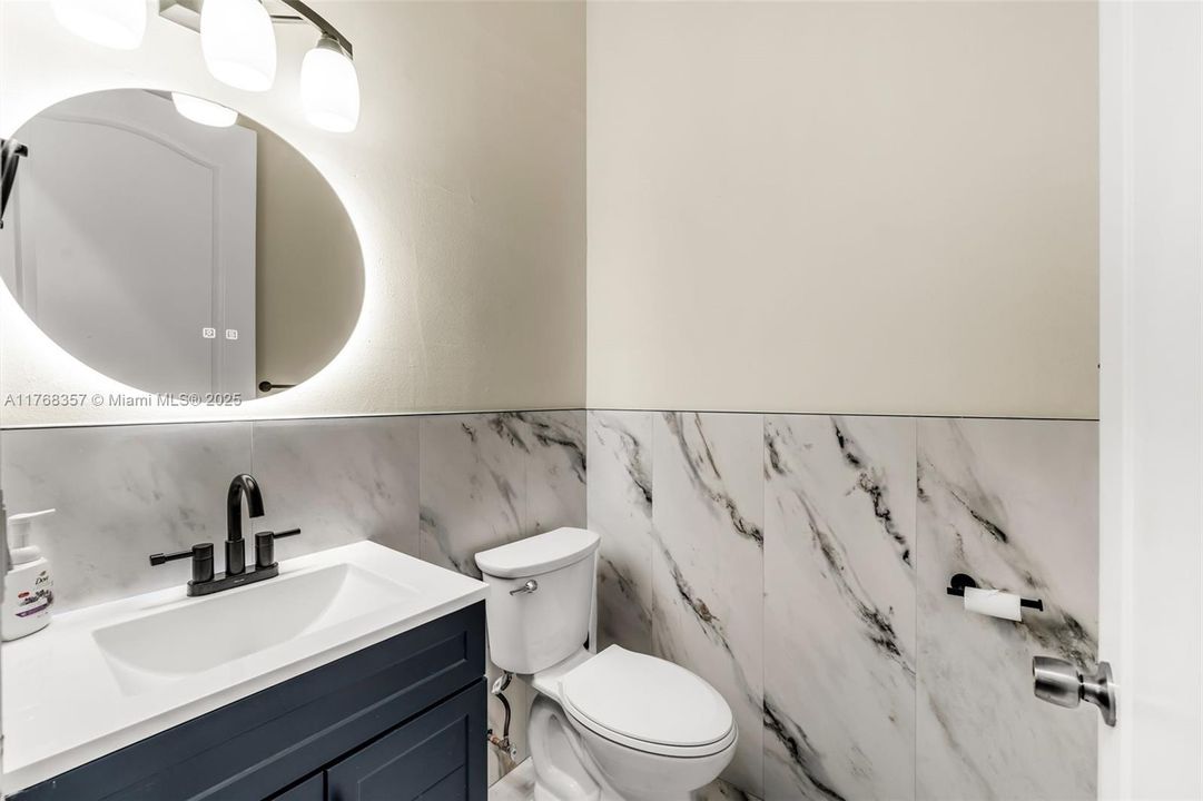 Recently Rented: $3,500 (4 beds, 2 baths, 2381 Square Feet)