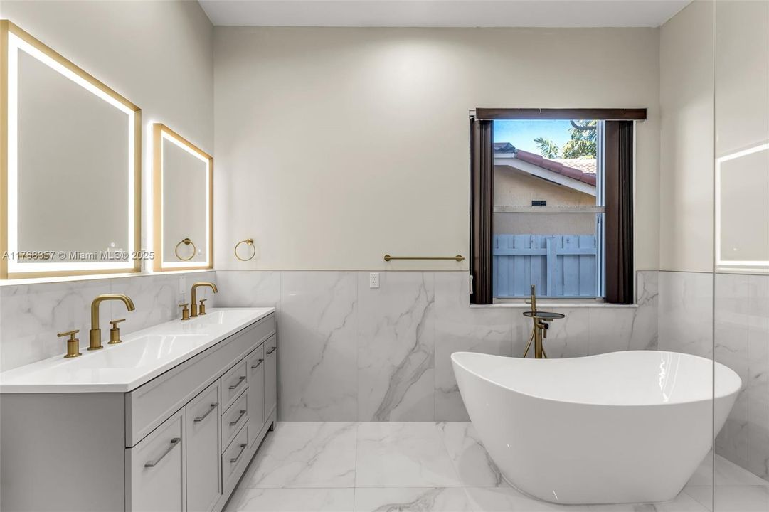 Recently Rented: $3,500 (4 beds, 2 baths, 2381 Square Feet)